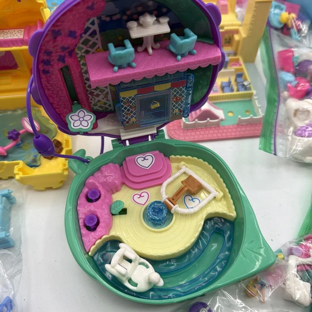 Lot of 7 Polly Pocket Compact Playsets W/  Figures Dolls & Accessories